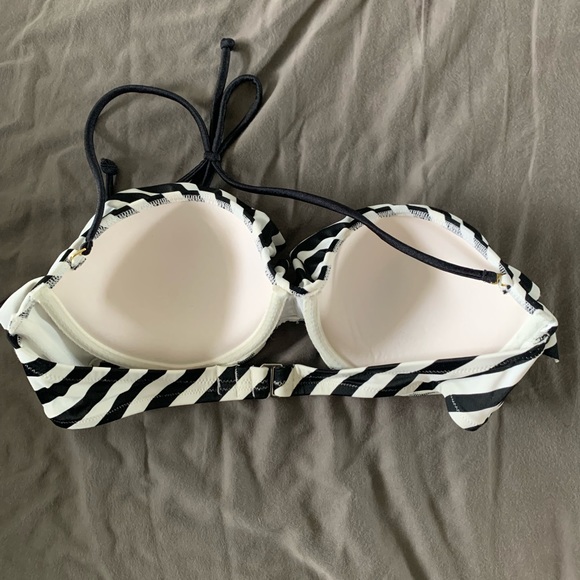 NWOT - VS Bandeau Swim Top - Picture 4 of 4